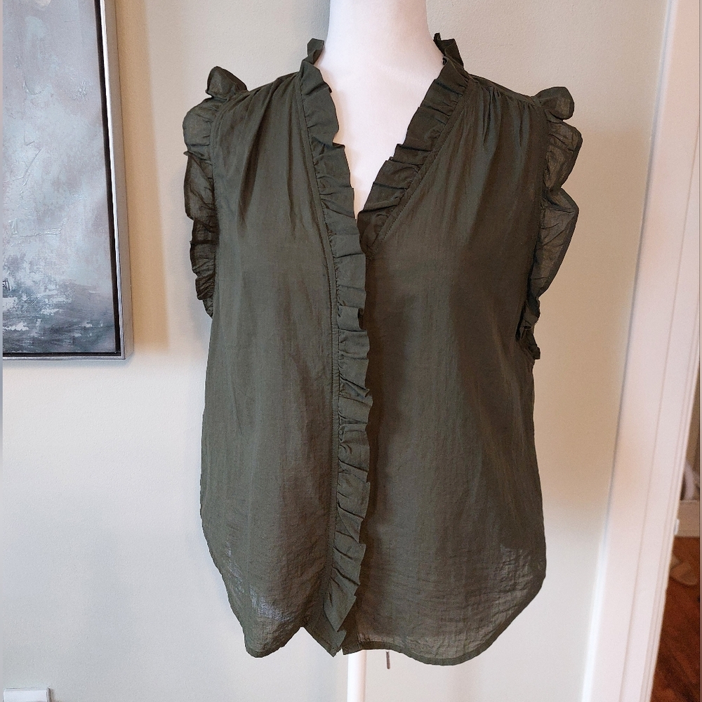 Banana Republic  ruffled blouse